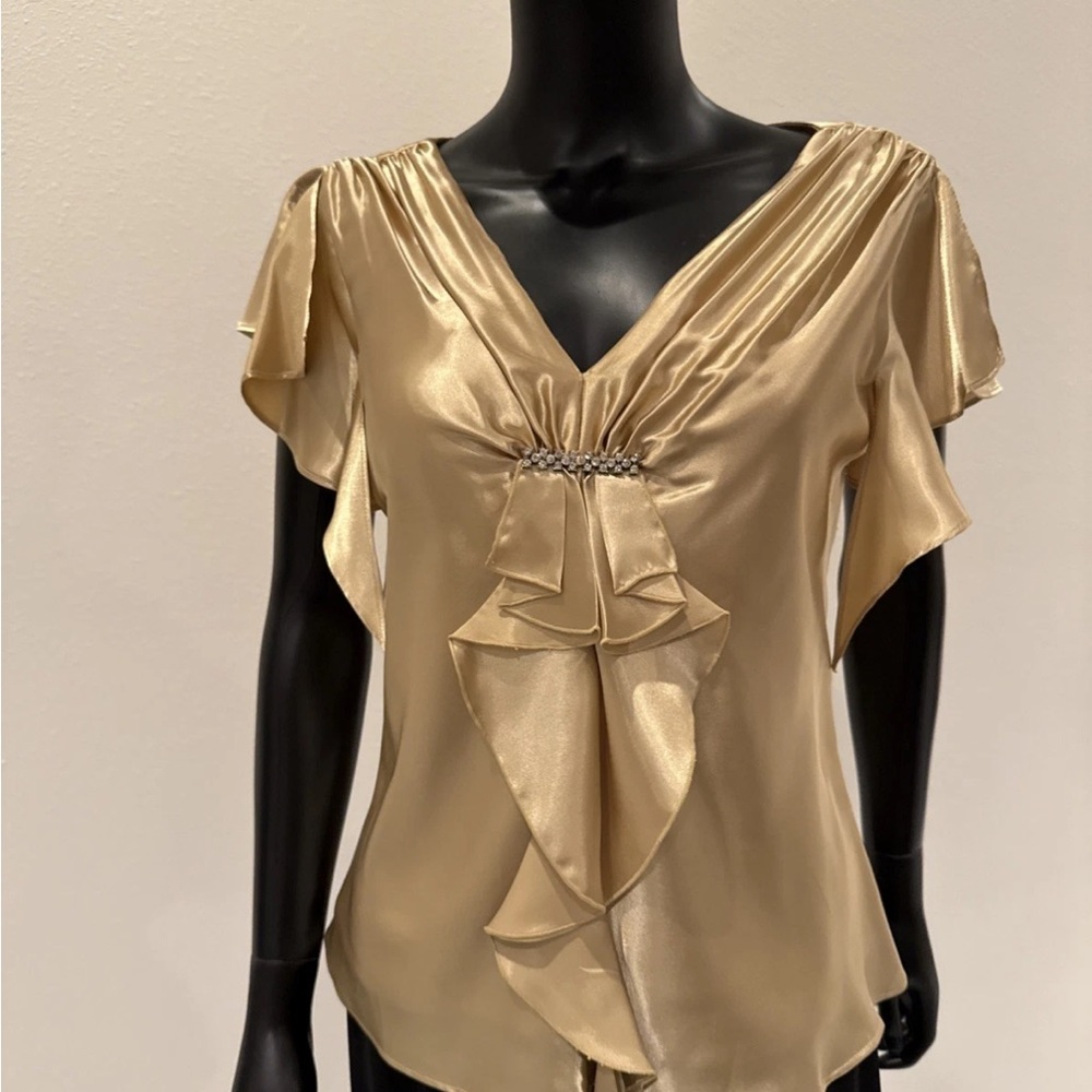 Another Thyme Gold Metallic Satin Portrait Neck Line Flutter Sleeves Size 8 - Picture 7 of 7